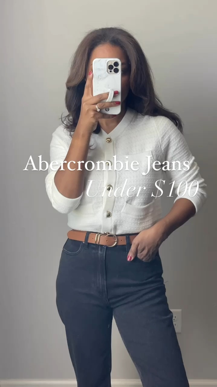 20% off Abercrombie jeans this weekend! I am 5.5 and I wear a size 27/4 regular in these 

#LTKFallSale #LTKSaleAlert #LTKFindsUnder100