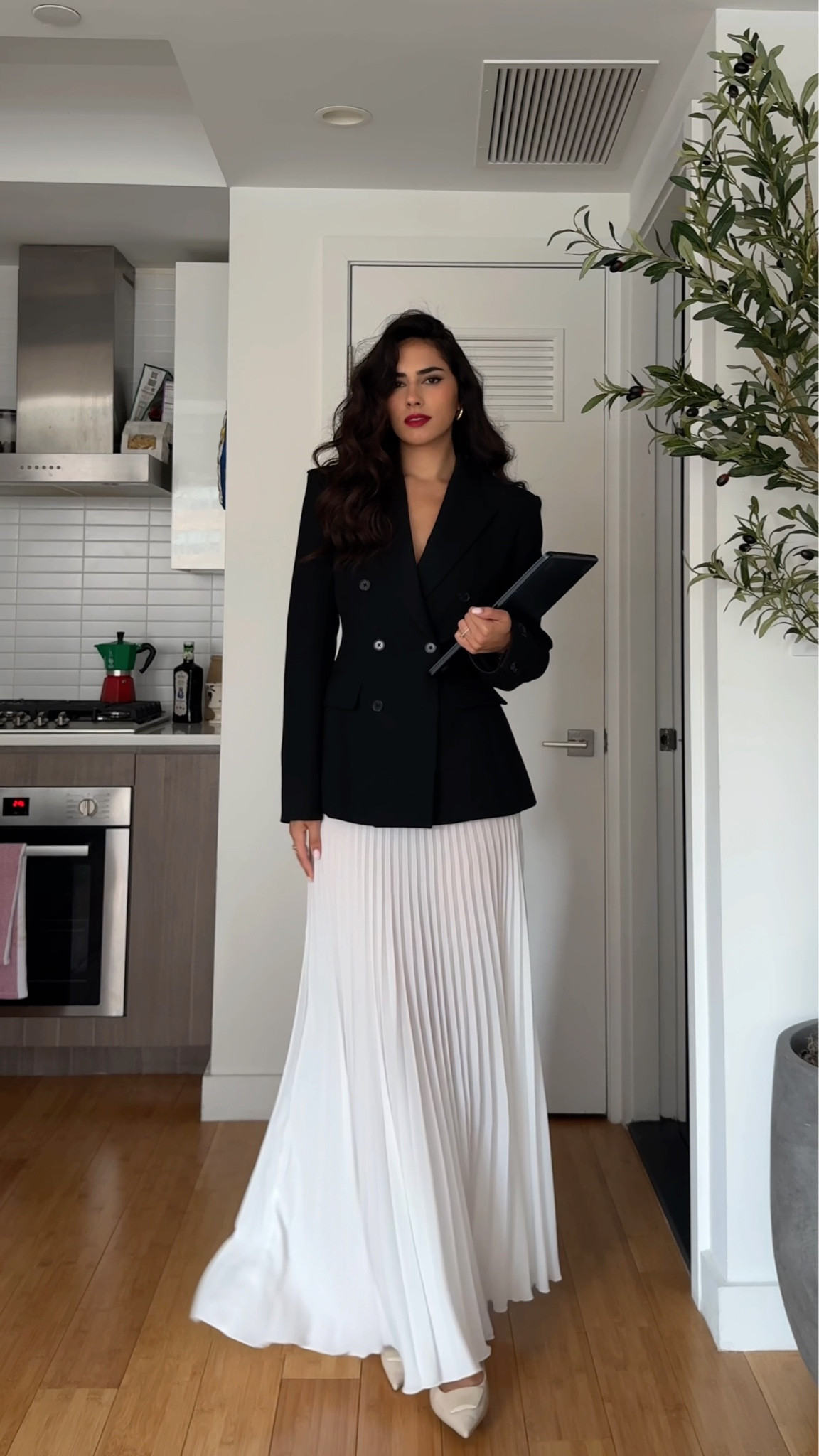 Dressed up because that’s who I am, not where I’m going 🖤 yes or no for this look?🖤 #LTKfall #LTKusa #LTKstyle