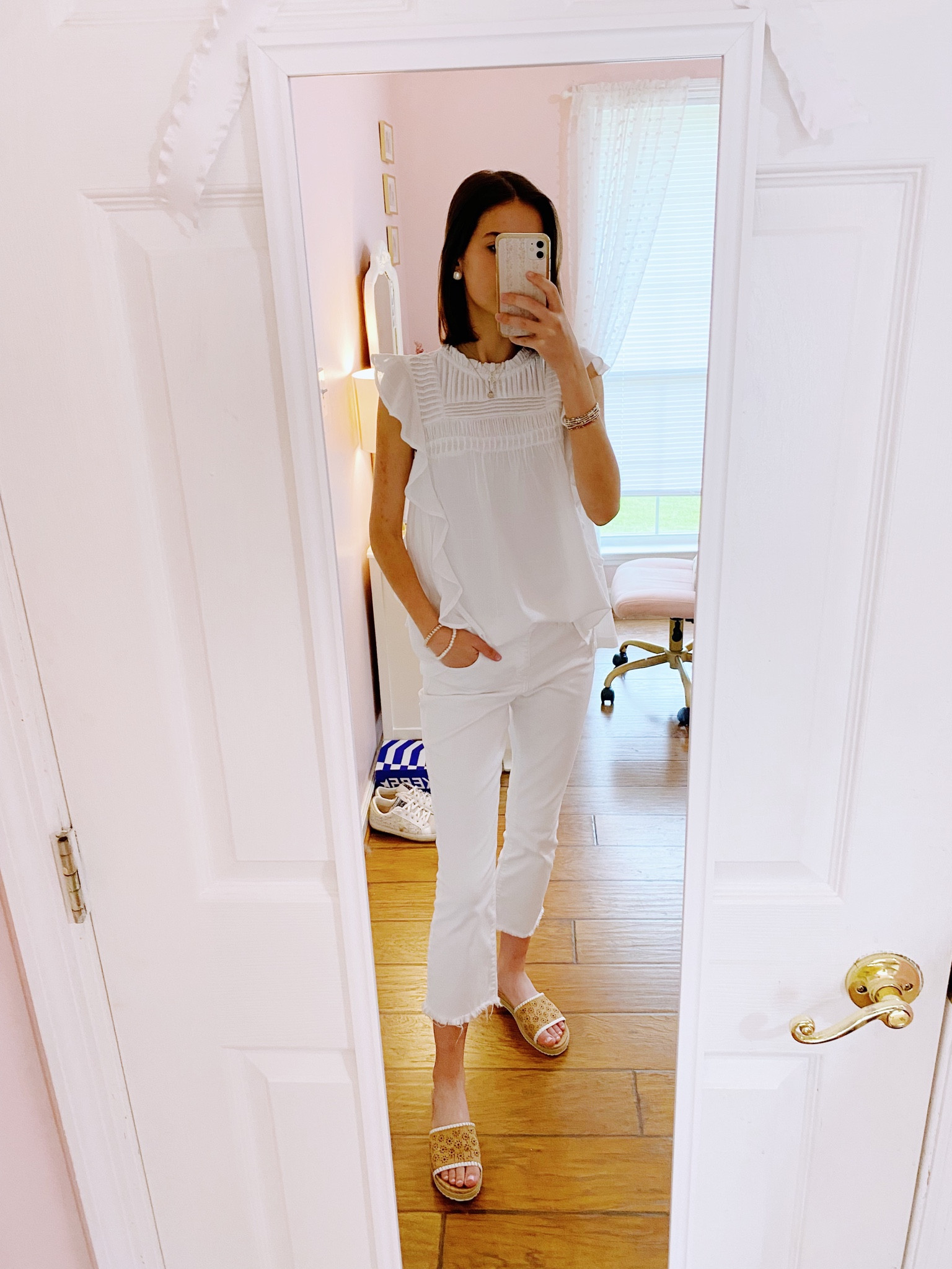 I always love an all white look! 

#LTKFindsUnder100 #LTKWorkwear #LTKFindsUnder50