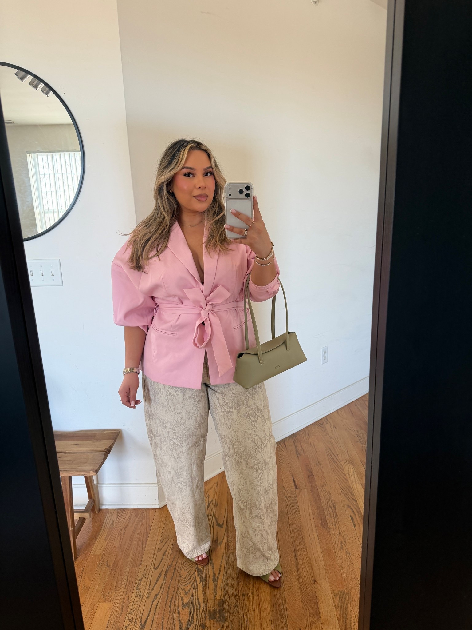 Brunch Outfit Inspo 🌸💚
Blazer: US 10 
Pants: US 12 


#LTKMidsize #LTKSeasonal #LTKSpringSale