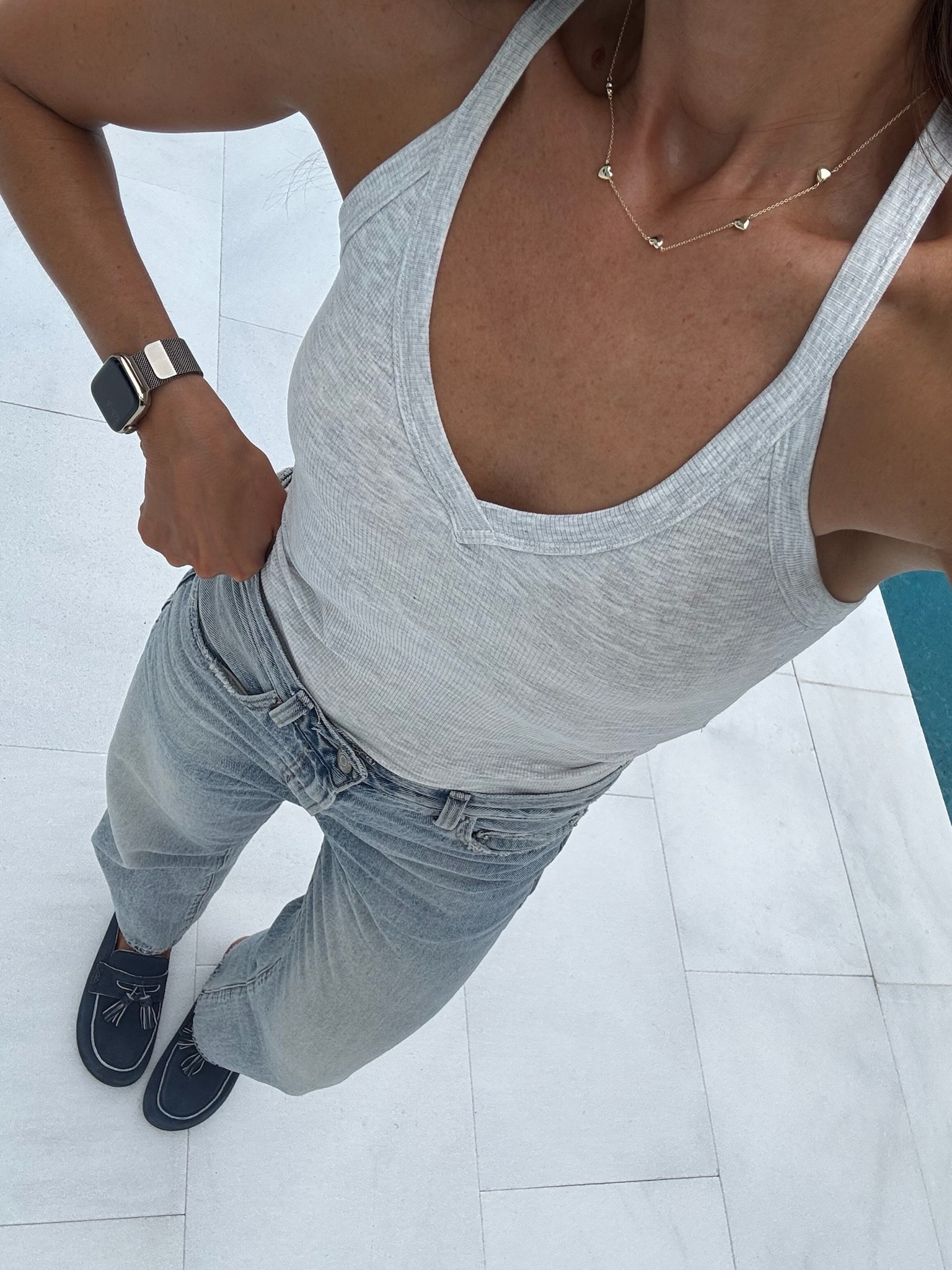 Today’s easygoing look of the day 🤍




Daytime look  fall fashion  casual look  annabrstyle





#LTKFindsUnder50 #LTKPetite #LTKStyleTip