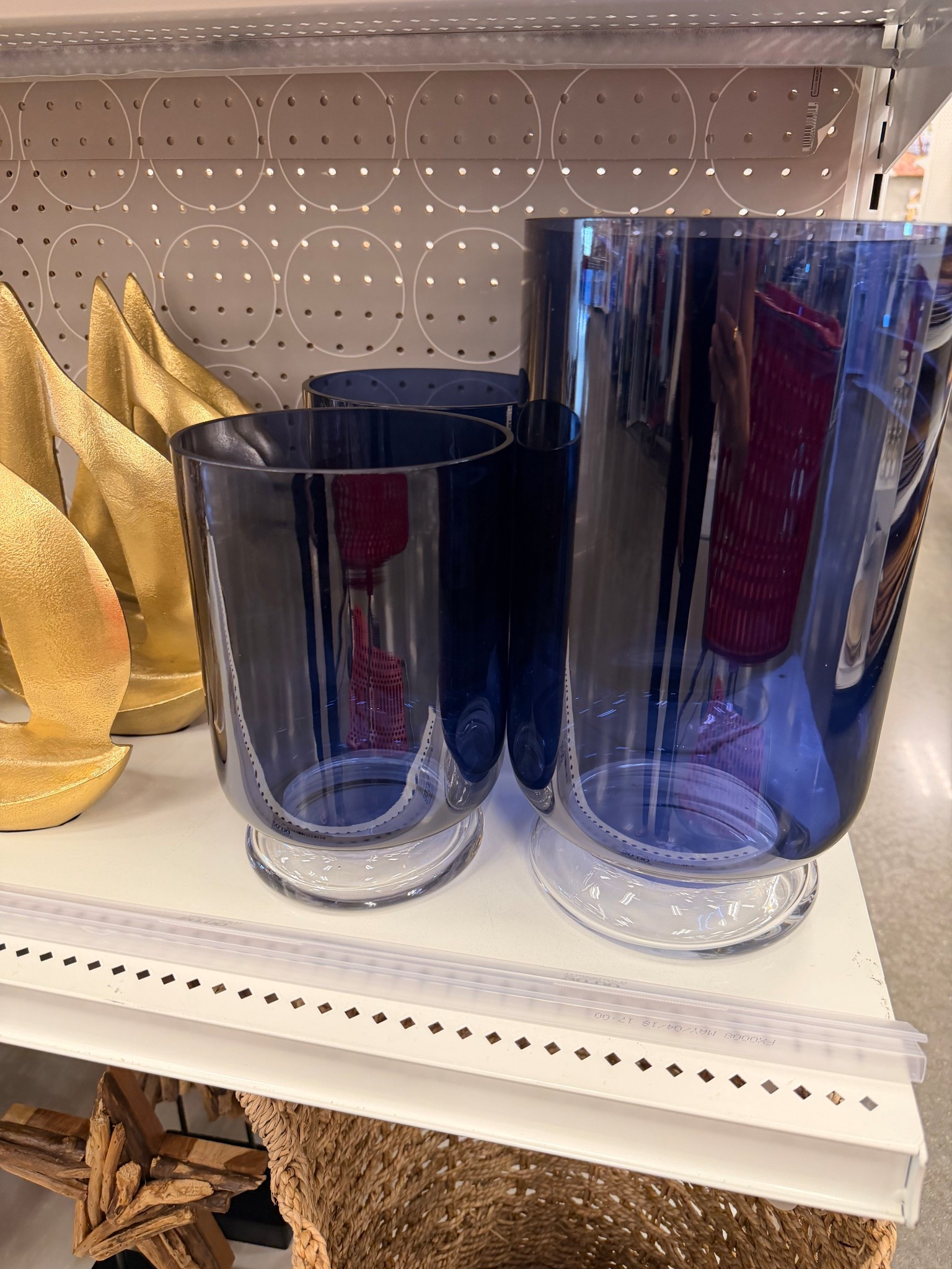 I loooove layering tall and small vases next to each other, especially on tables and buffets ! ✨

#LTKSeasonal #LTKHome #LTKdayinmylife