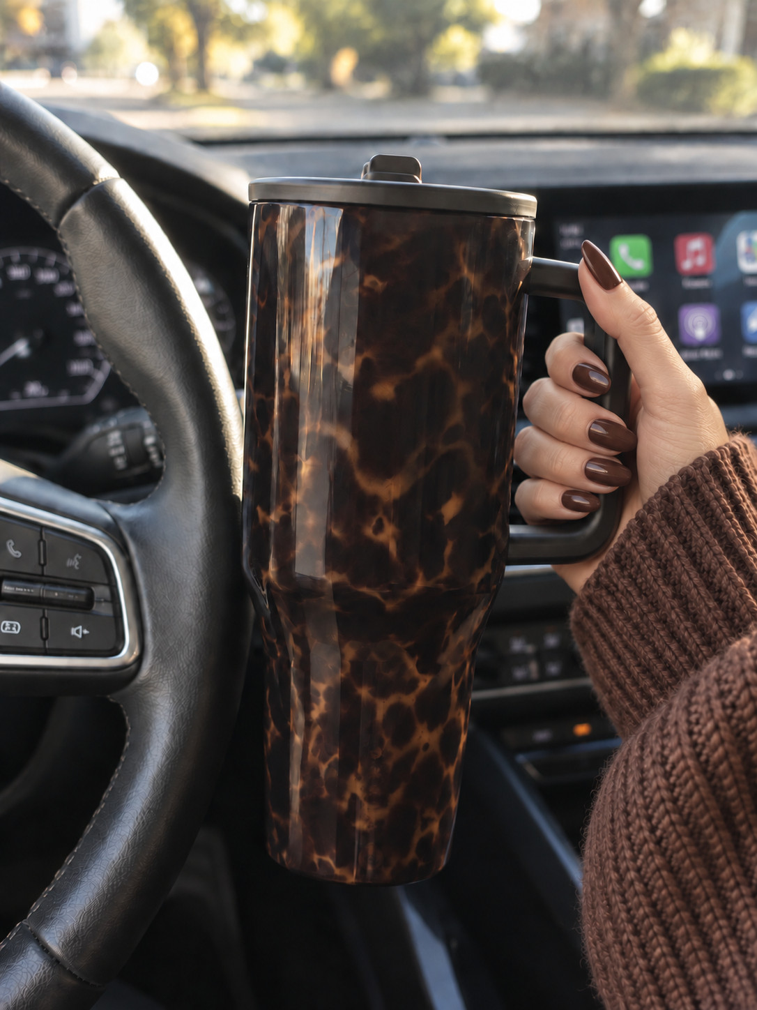 The cutest and trendiest Fall water bottle! 

 #LTKdayinmylife #LTKmomlife #LTKSeasonal