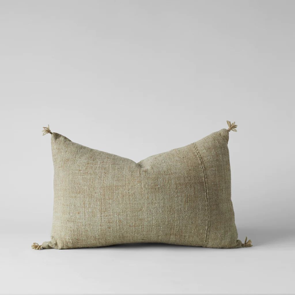PLANT-DYED WOOL PILLOW IN GREEN, 16X23 | Bloomist