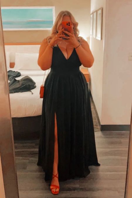 This wedding guest dress comes in sizes up to 3X

Plus size formal dress, plus size wedding guest dress, cheap plus size wedding guest dress, green plus size dress for wedding 

#LTKunder100 #LTKwedding #LTKcurves