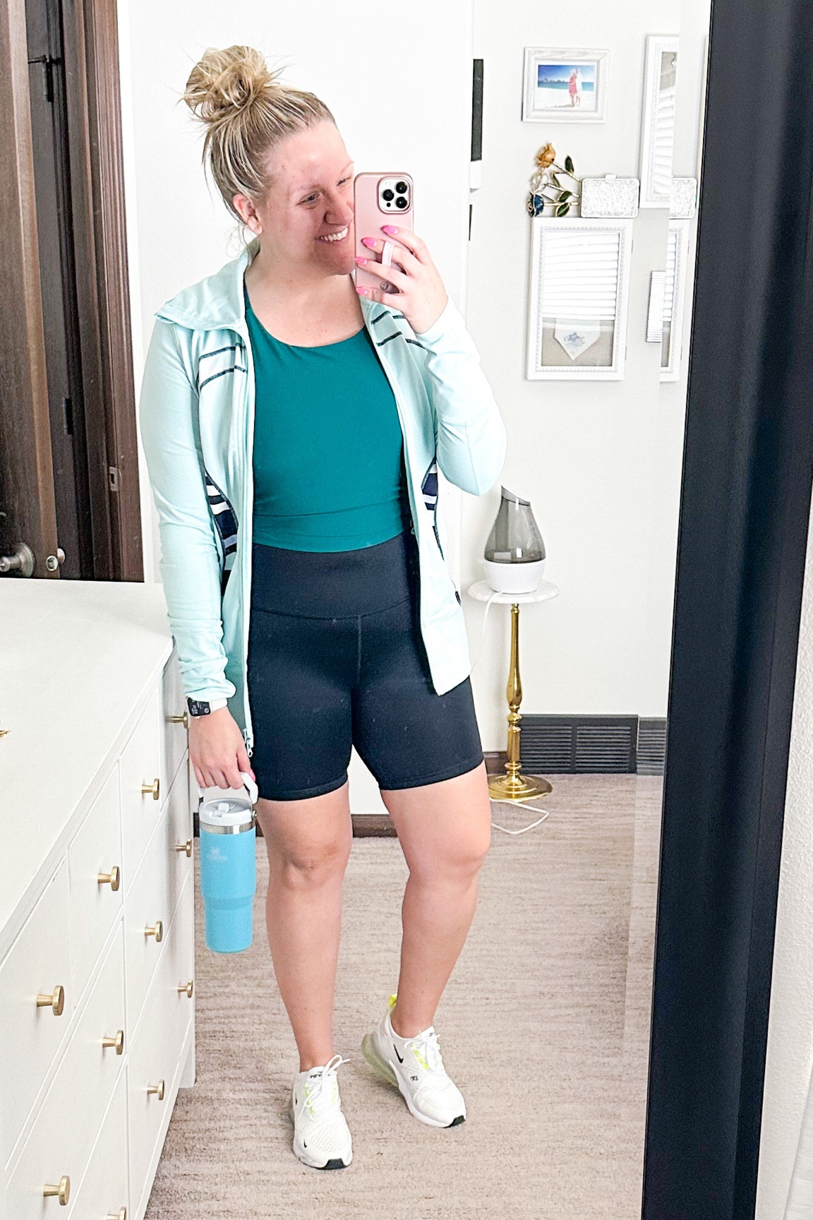 Obsessed with this workout tank! On sale for $18! Also found some of my vintage lululemon jackets pre loved! 

#LTKfit #LTKcurves