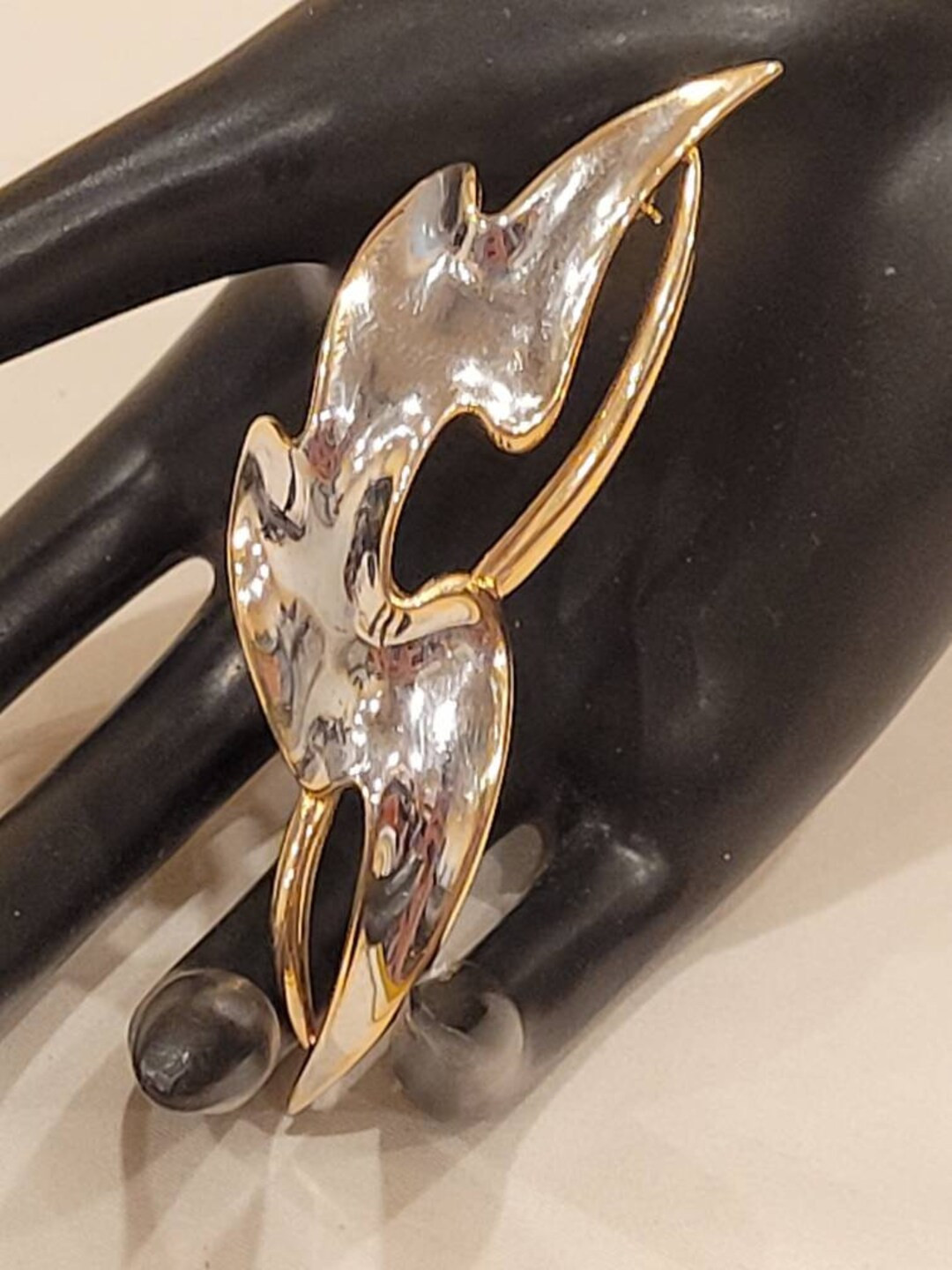 Vintage Crown Trifari Two Tone Modernist Abstract Brooch - Etsy | Etsy (US)