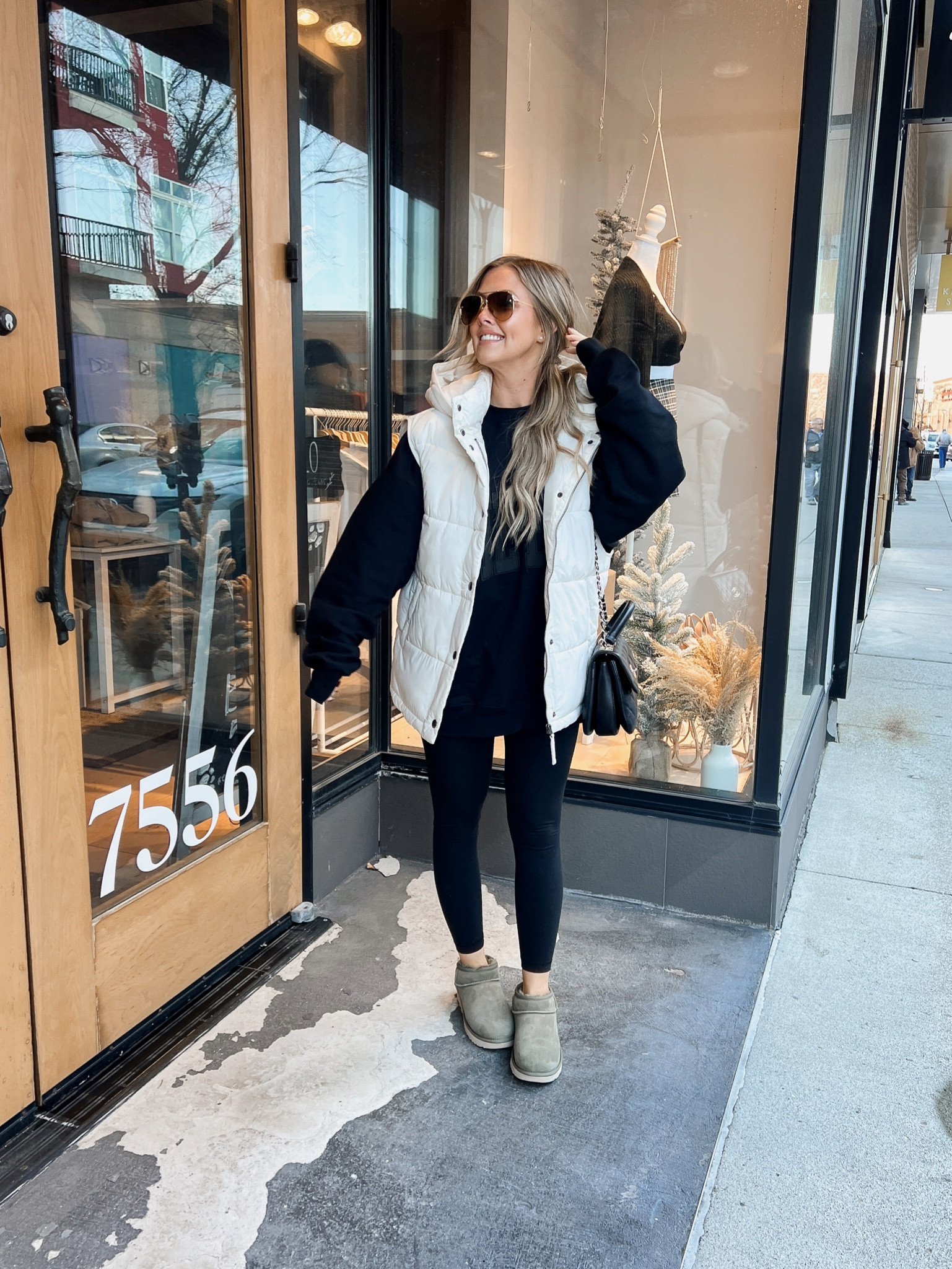 XS vest / Large sweatshirt 🖤



#LTKsalealert #LTKstyletip #LTKshoecrush