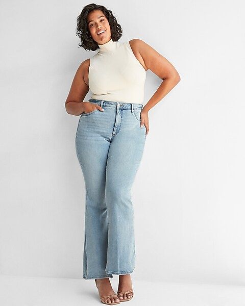 High Waisted Supersoft Light Wash Curvy Flare Jeans | Express
