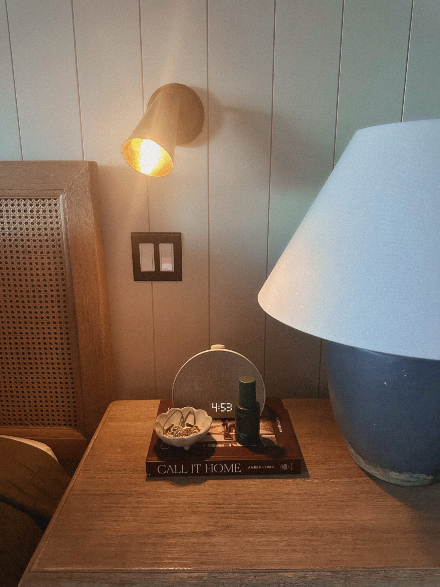 This alarm clock and sound machine is a game changer. The sunrise alarm setting has changed my mornings  

#LTKHome #LTKselfcare #LTKmorningroutine