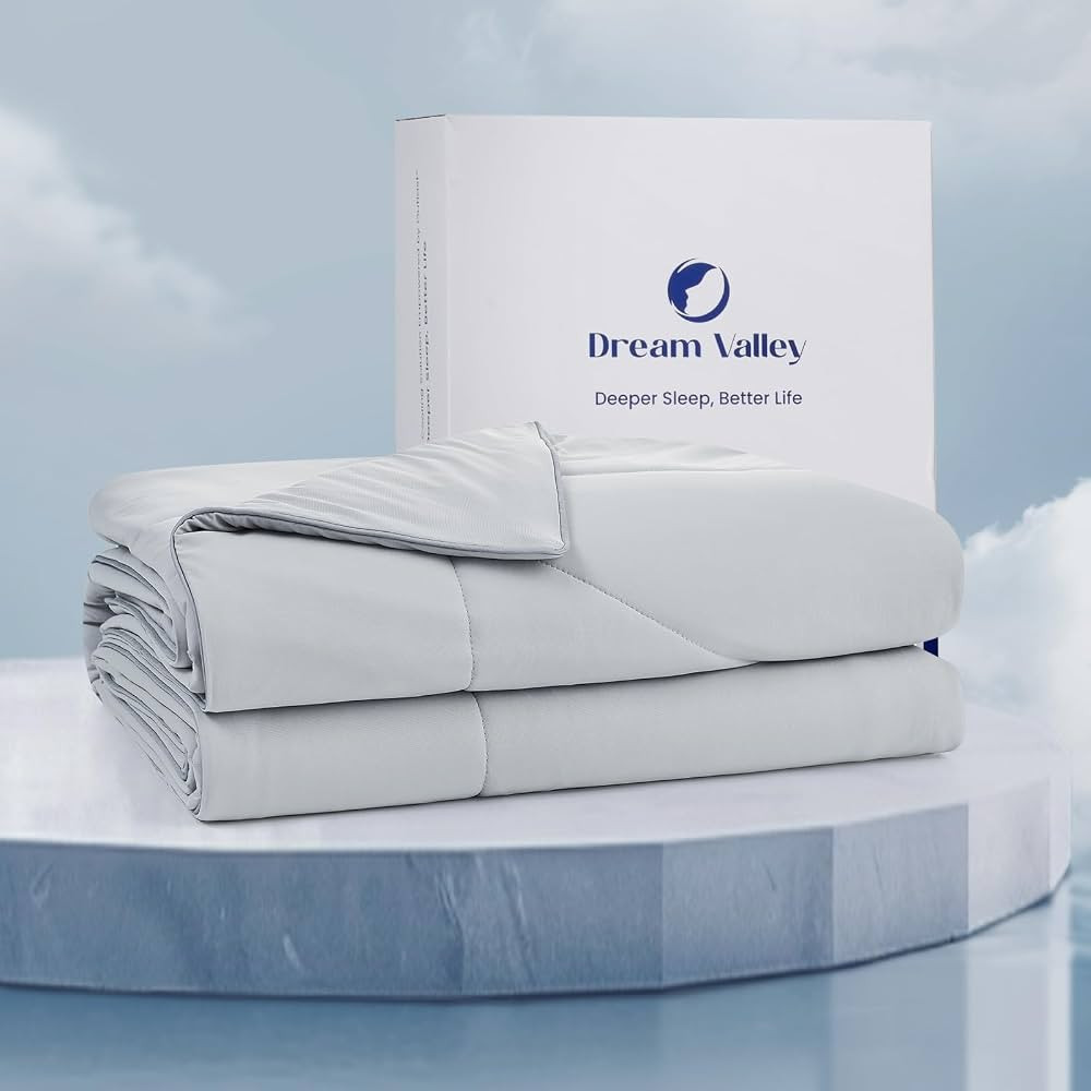 Dream Valley® Outlast® Cooling Comforter, All Season Throw NASA-Grade Technology Cooling Blanke... | Amazon (US)