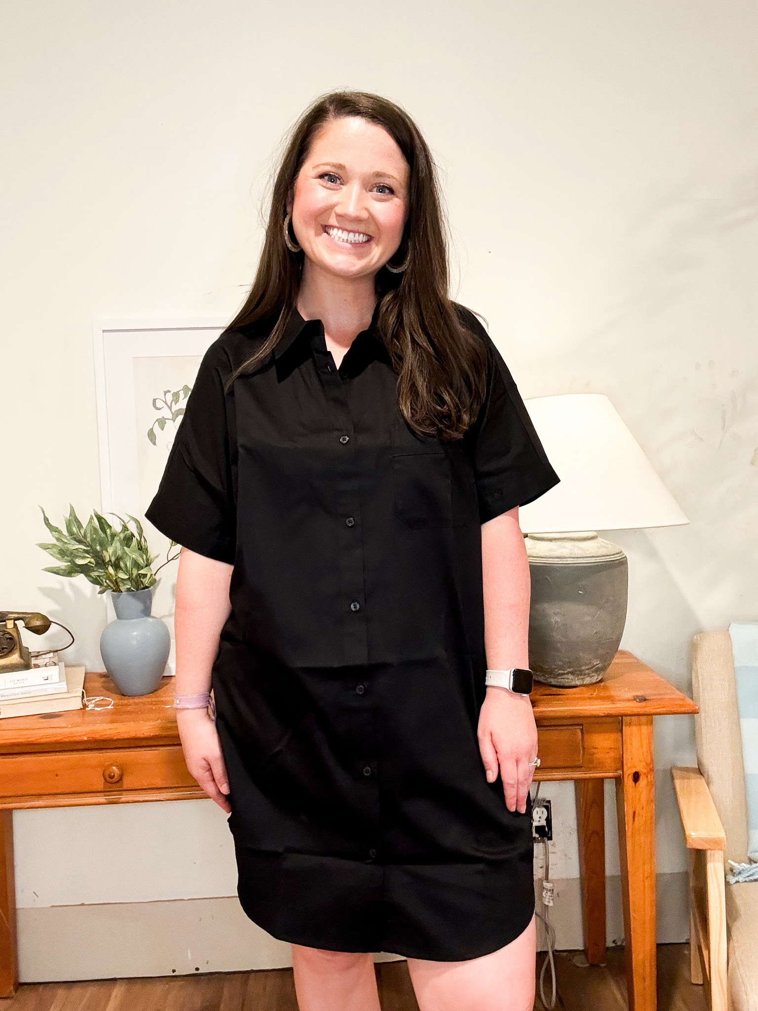 Black shirt dress. Shirt dress. Spring dress. Spring outfit. Summer outfit. Summer dress 