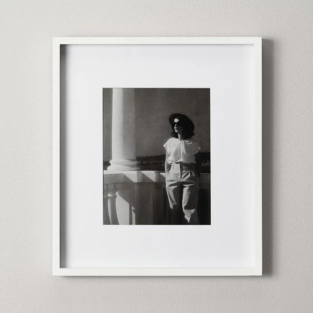 Fine Wood Photo Frame – 8x10" | The White Company (UK)