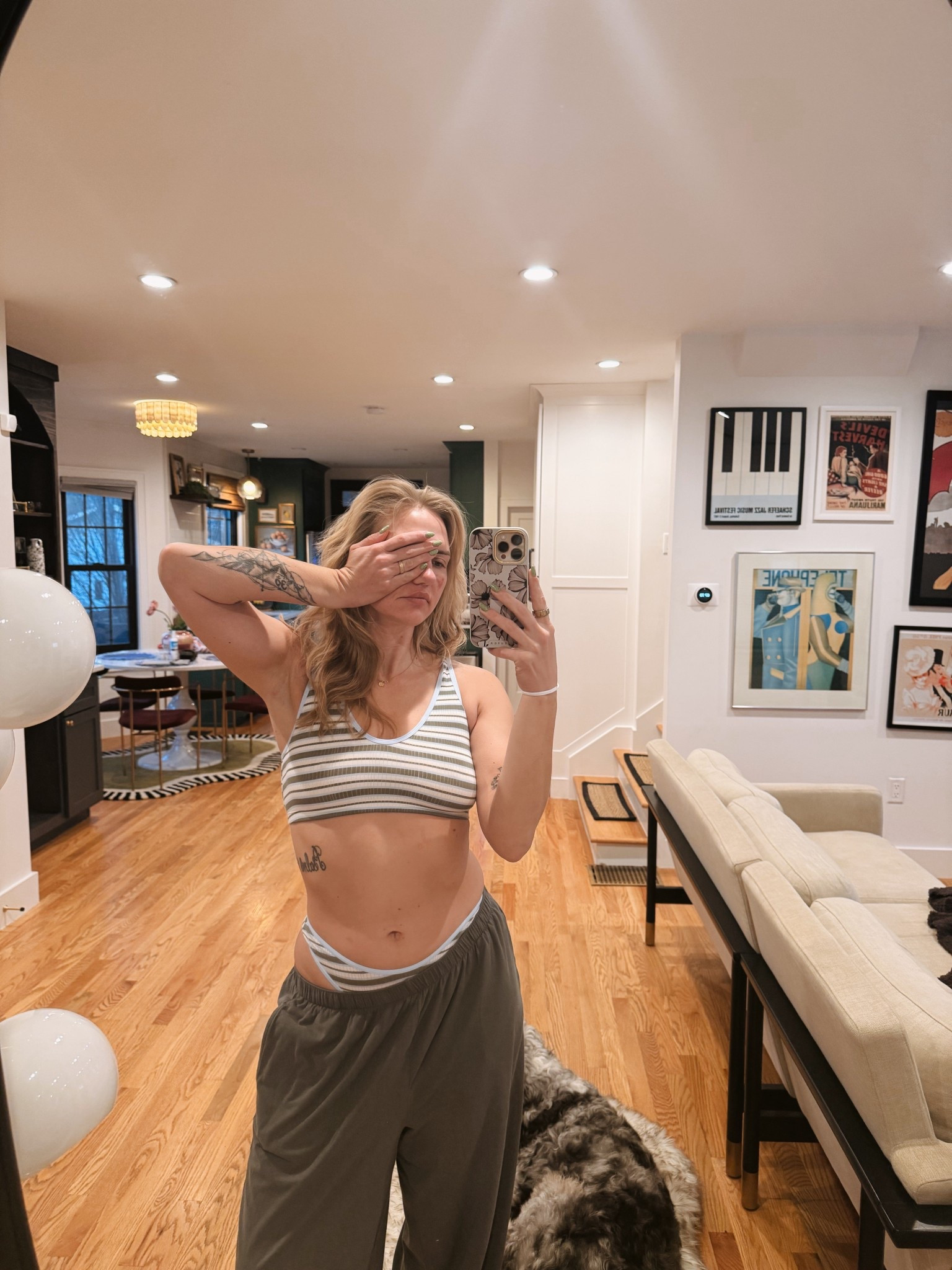 Goood morning!
(Everything runs true to size) 
I wear a medium in everything 

#LTKSpringSale #LTKootd #LTKdayinmylife