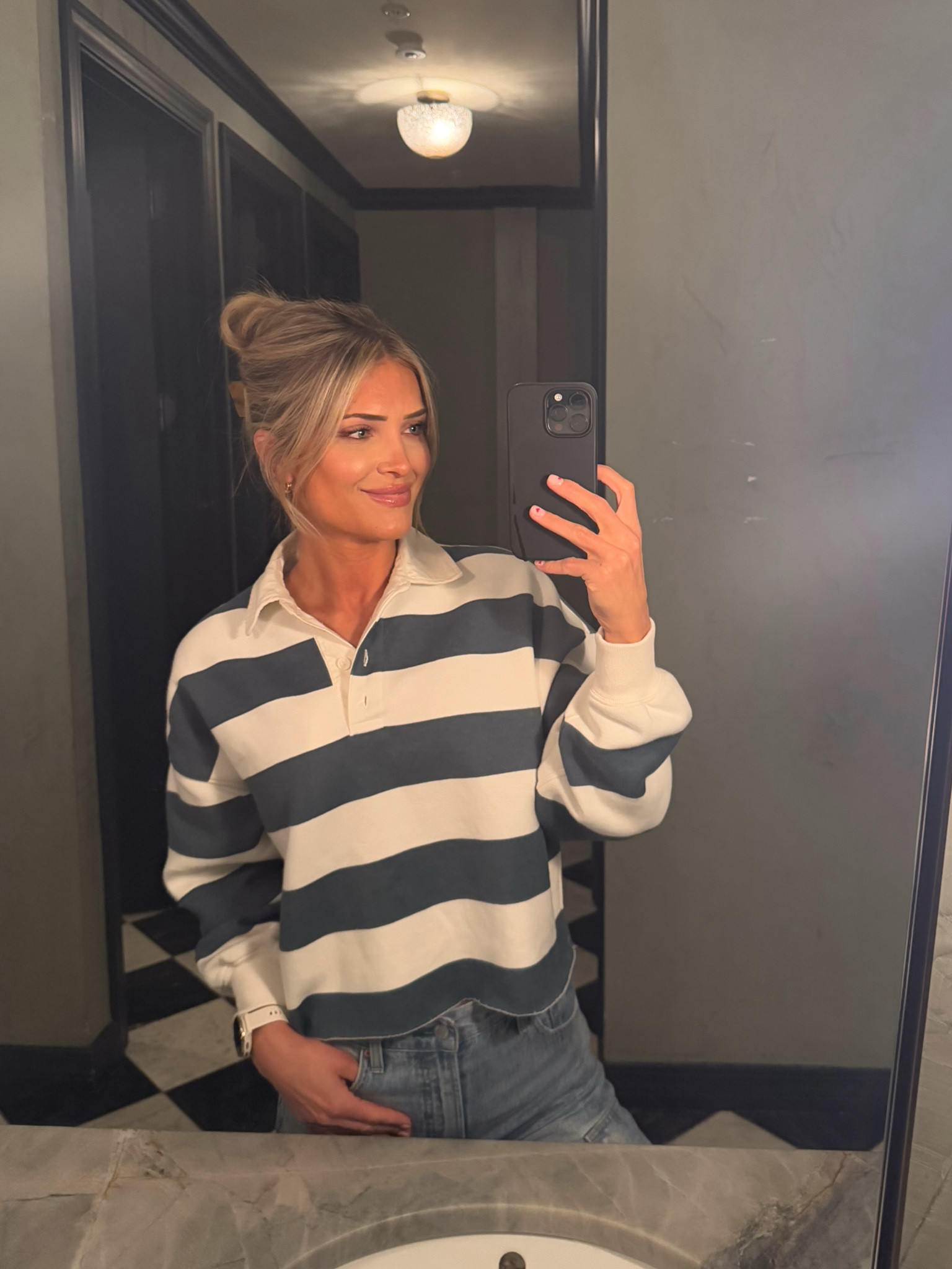 The cutest top🤍

Wearing size xs

#LTKStyleTip #LTKFindsUnder100