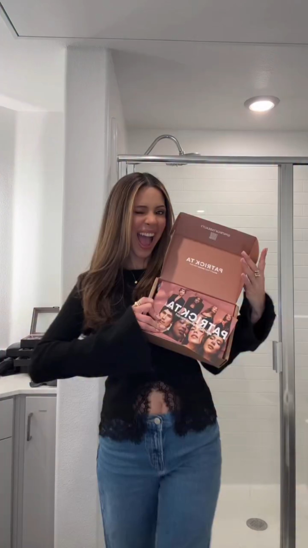 SO PRETTY✨🩷 @patricktabeauty 

First impression on the Patrick’s Glow and Gloss Set:
• Major headlines blush duo in shade On Holiday
• Major volume hydrating high shine lip gloss in shade Warm Me Up 

#patricktabeauty 

#LTKBeauty #LTKGiftGuide #LTKCyberWeek