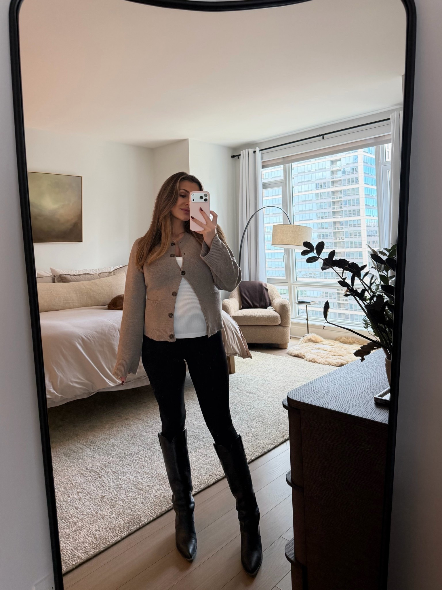 Basics I wish I had my entire pregnancy! It’s finally cool enough to wear this 

#LTKBump #LTKStyleTip