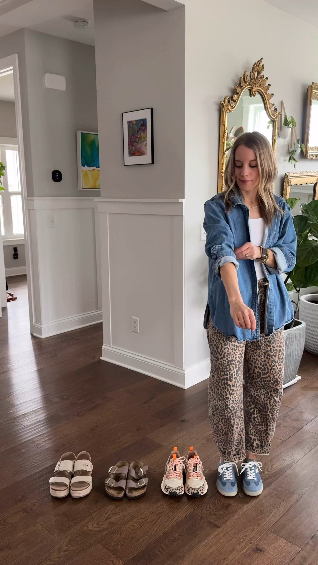 4 fun spring outfits!

Wearing 0 reg in the Ruti pants. Sized up to a medium in denim shirt. Code JenB for free shipping on the shoes!