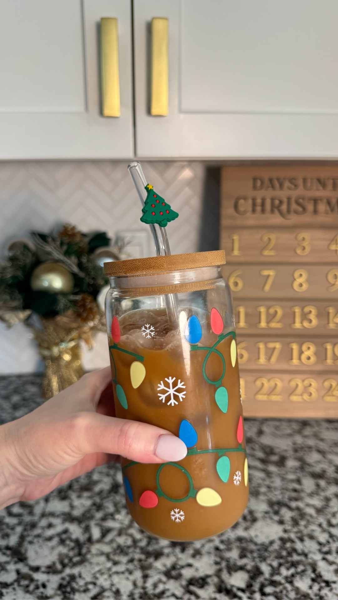 Color changing Christmas cup, cup with lid and straw

#LTKHome #LTKGiftGuide #LTKHoliday