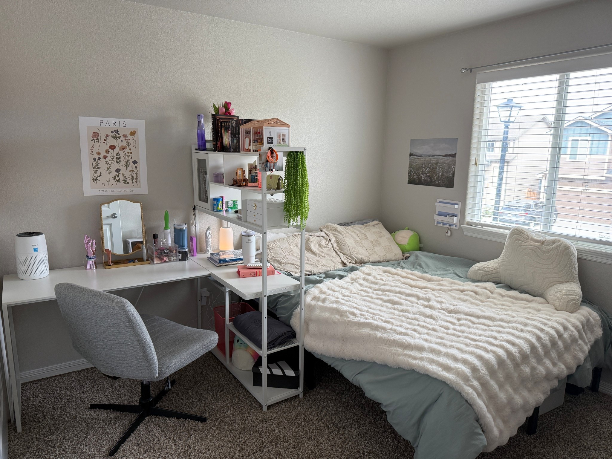 Kayleigh’s desk 💜

#LTKHome #LTKKids #LTKSaleAlert