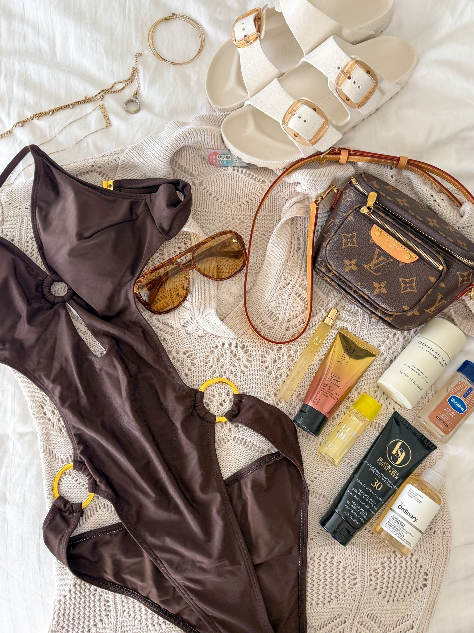Beach Essentials

#LTKTravel #LTKgrwm