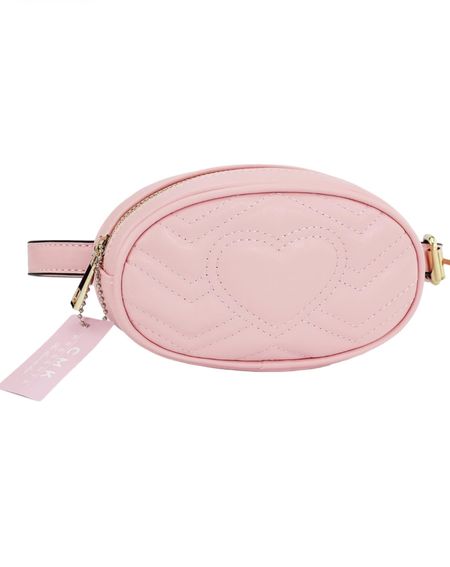 Cutest little girl pink belt bag under $20. Perfect Christmas gift for toddler girl on Amazon! 

#LTKHoliday #LTKkids #LTKGiftGuide