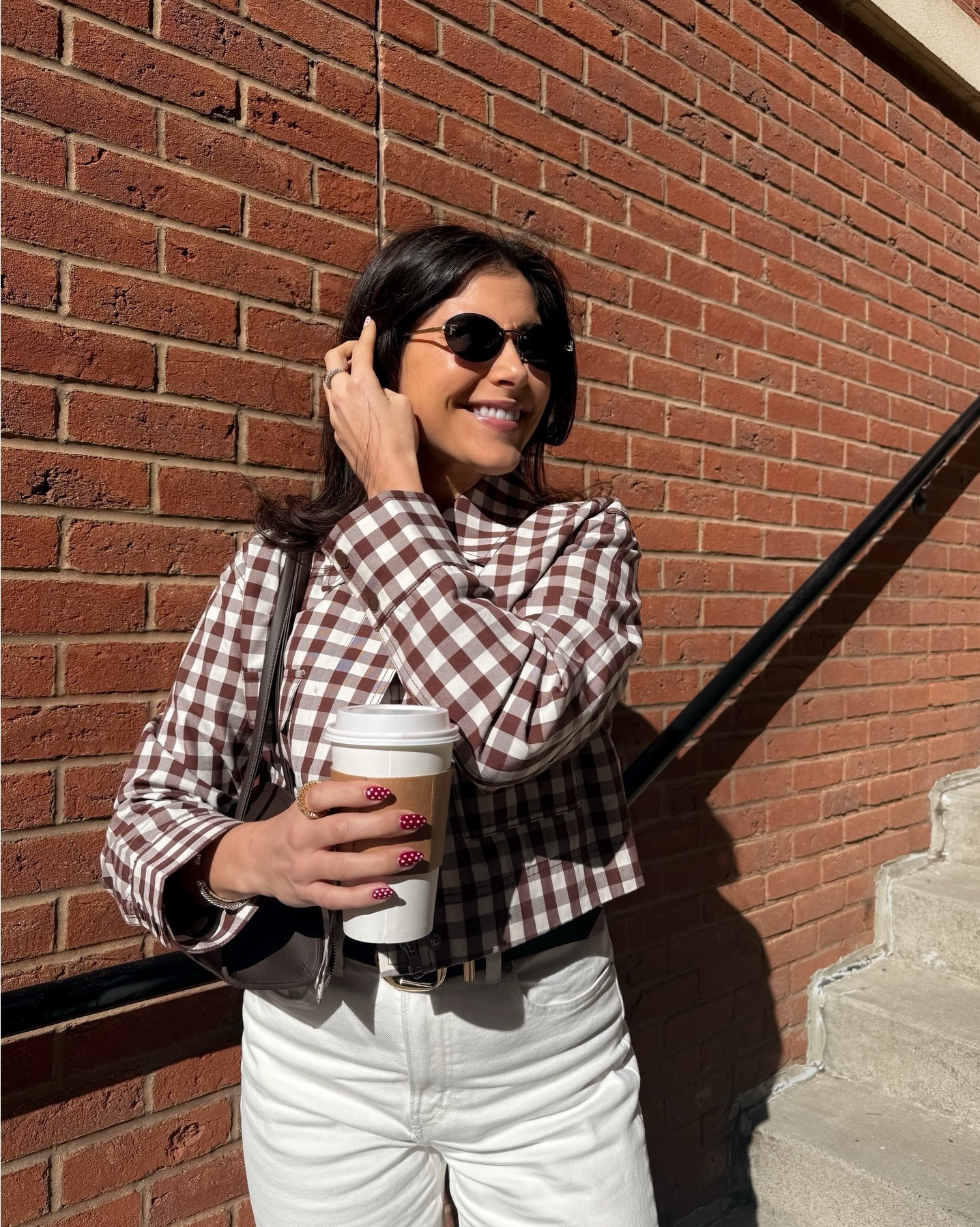 Happy Friday 🤎

Office look, ootd, workwear, spring, style, fashion, trench coat, belt, white tshirt, ring, necklace, plaid jacket, bag, purse, Freja, sunglasses, earrings, cropped jacket, target, white jeans, H&M, loafers, under 100, under 50

#LTKootd #LTKSeasonal #LTKWorkwear