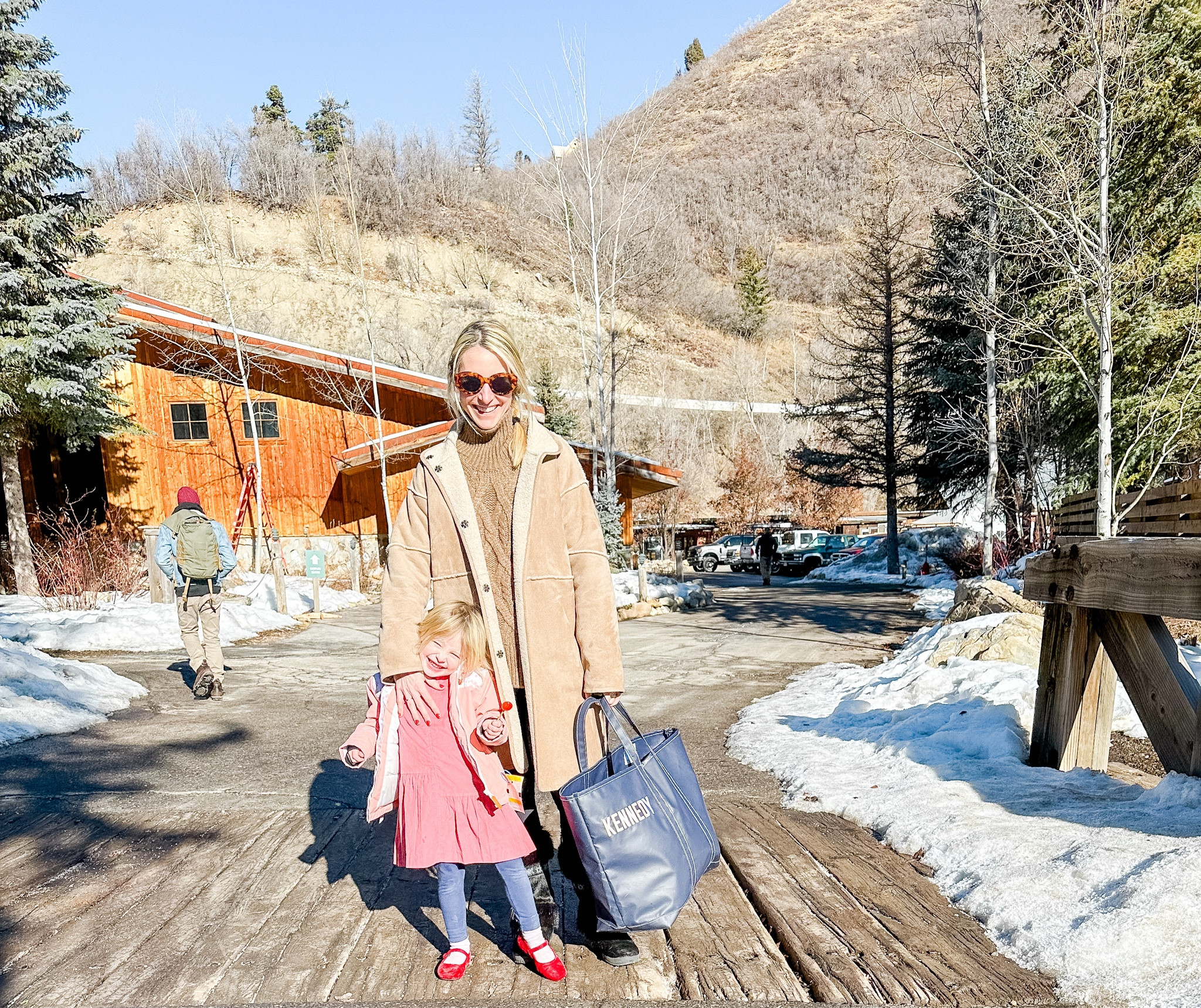 Winter outfit, jacket, coat, shearling coat, apres ski outfit 

#LTKsalealert #LTKSeasonal #LTKstyletip