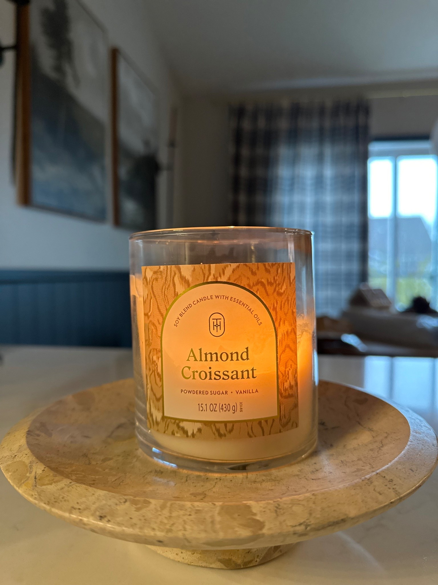 The BEST candle that will make your whole house smell like a bakery! Currently on sale at Target!

Almond croissant 

#LTKHome #LTKSeasonal #LTKSaleAlert