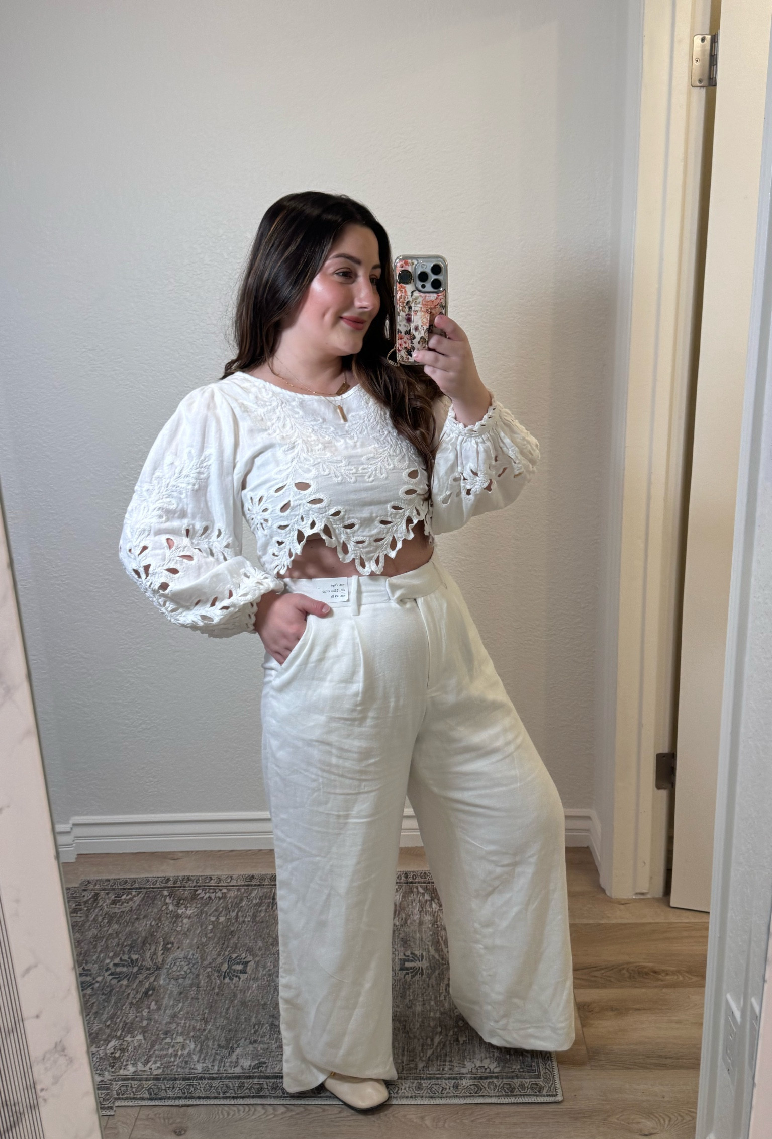 Linen blend petite friendly pants on sale!!

29 short (there isn’t much stretch so if between sizes then size up)

Top size.xs- but i could have sized up!


#LTKSaleAlert #LTKSeasonal #LTKxAF