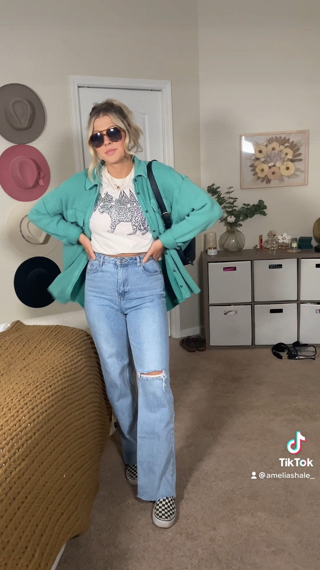 Fall fashion • fall OOTD • outfit inspo • fashion tips • converse outfit • outfit ideas • 


#LTKshoecrush #LTKstyletip #LTKunder50