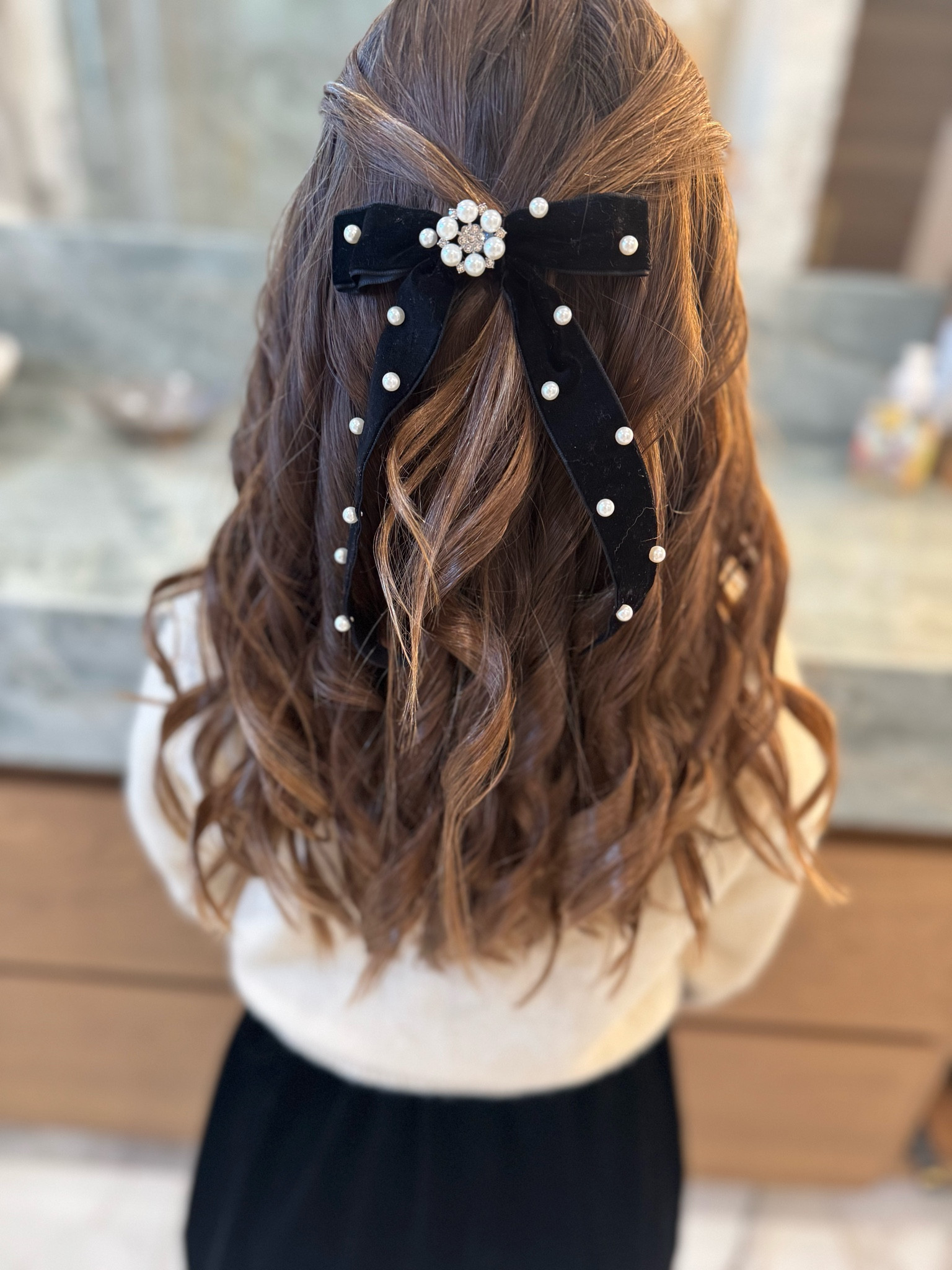 Every hairstyle needs that finishing touch! 👌🏼Bows make the perfect accessory this holiday season! 

#LTKKids #LTKSaleAlert #LTKHoliday