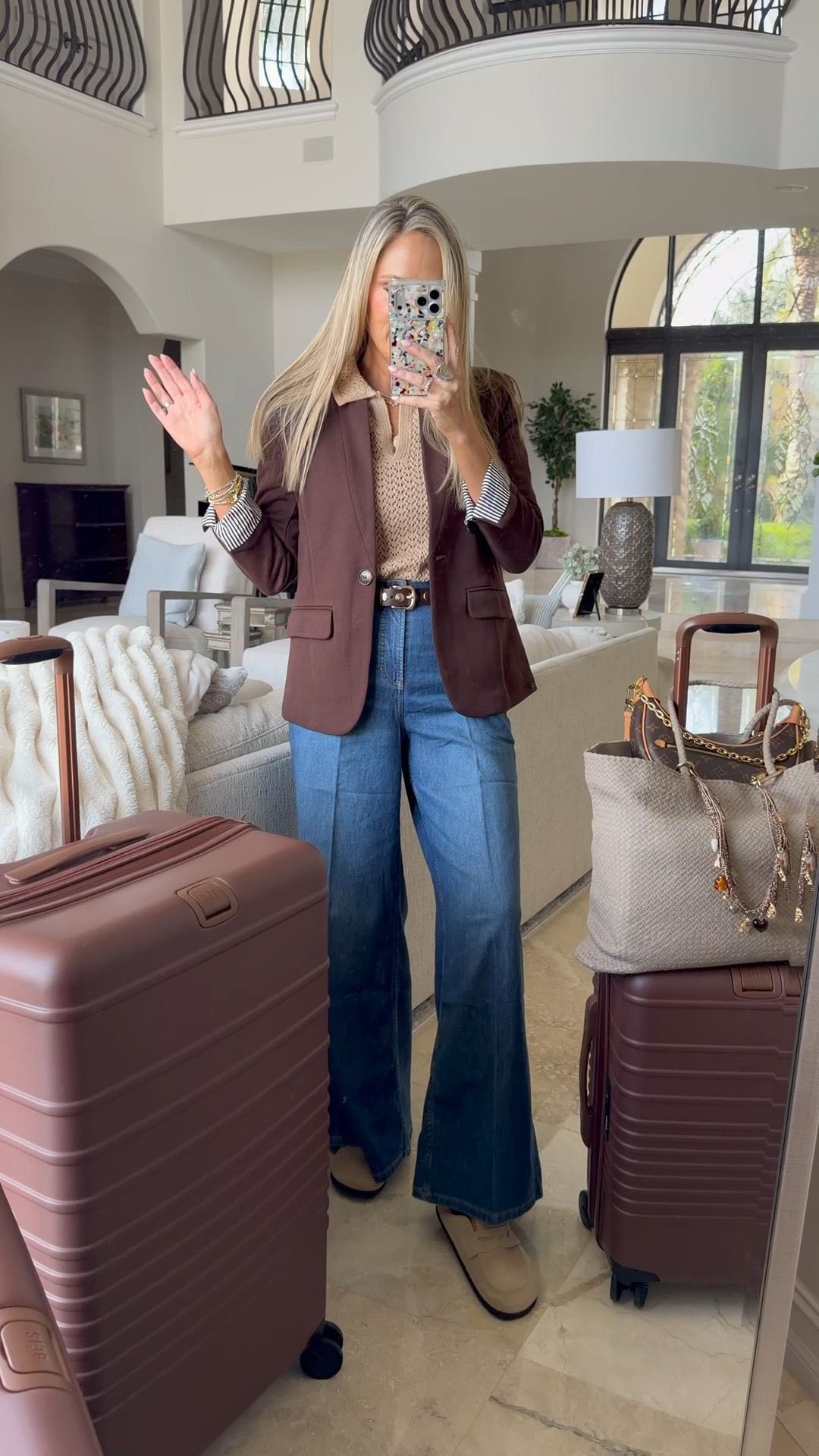 Travel outfit for LTKCON

#LTKCon #LTKootd #LTKOver40

Comment SHOP below to receive a DM with the link to this post on my LTK ⬇ https://liketk.it/6lHAQ

#LTKootd #LTKTravel #LTKOver40
