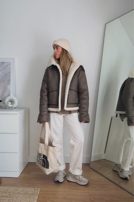 I love this aviator coat teamed with an arket knit, cargo trousers and new balance 57 40 trainers 

Exact coat is nakd fashion 



#LTKstyletip #LTKeurope