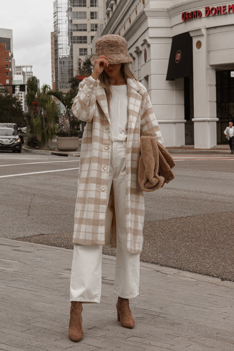 Cozy + Close Coat | lauren nicole