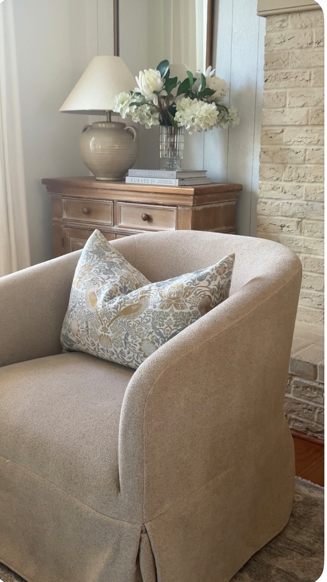 The prettiest and easy to clean swivel chairs 

#chairs #amazon

#LTKdayinmylife #LTKSaleAlert #LTKHome