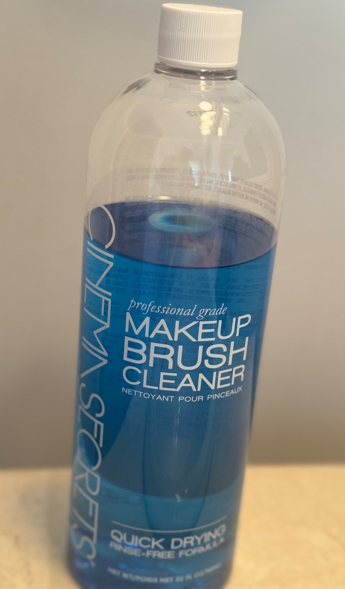 The best brush cleaner 👏🏽👏🏽 in my PRO makeup kit since 2007. 


#LTKBeauty #LTKOver40 #LTKmorningroutine