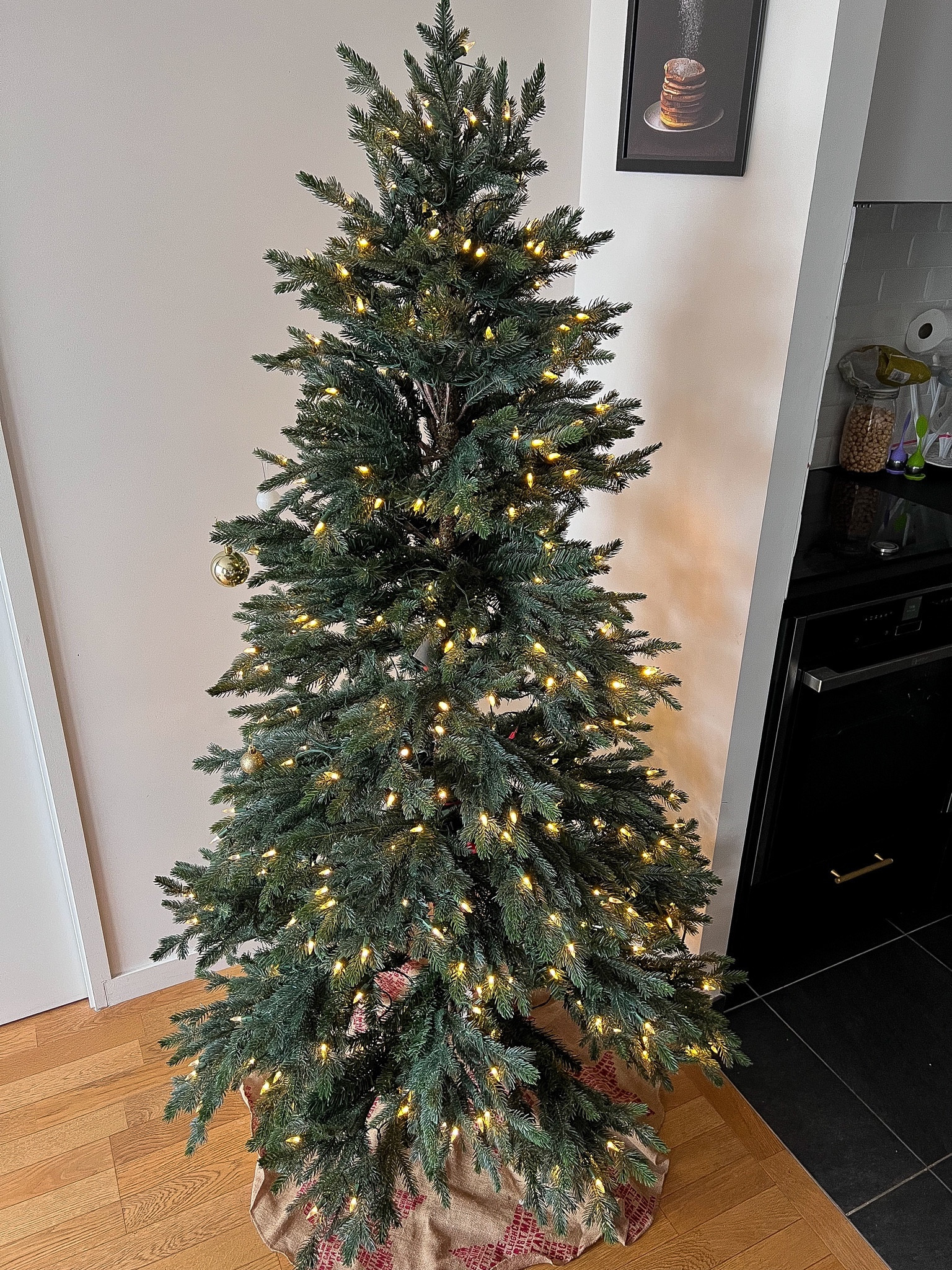 Si vous comme moi sortez le sapin en décembre, voici une liste de beaux sapins de dernière minute 
#LTKGift #sapins #christmastrees #holidays #noel 

#LTKSeasonal #LTKHoliday #LTKhome
