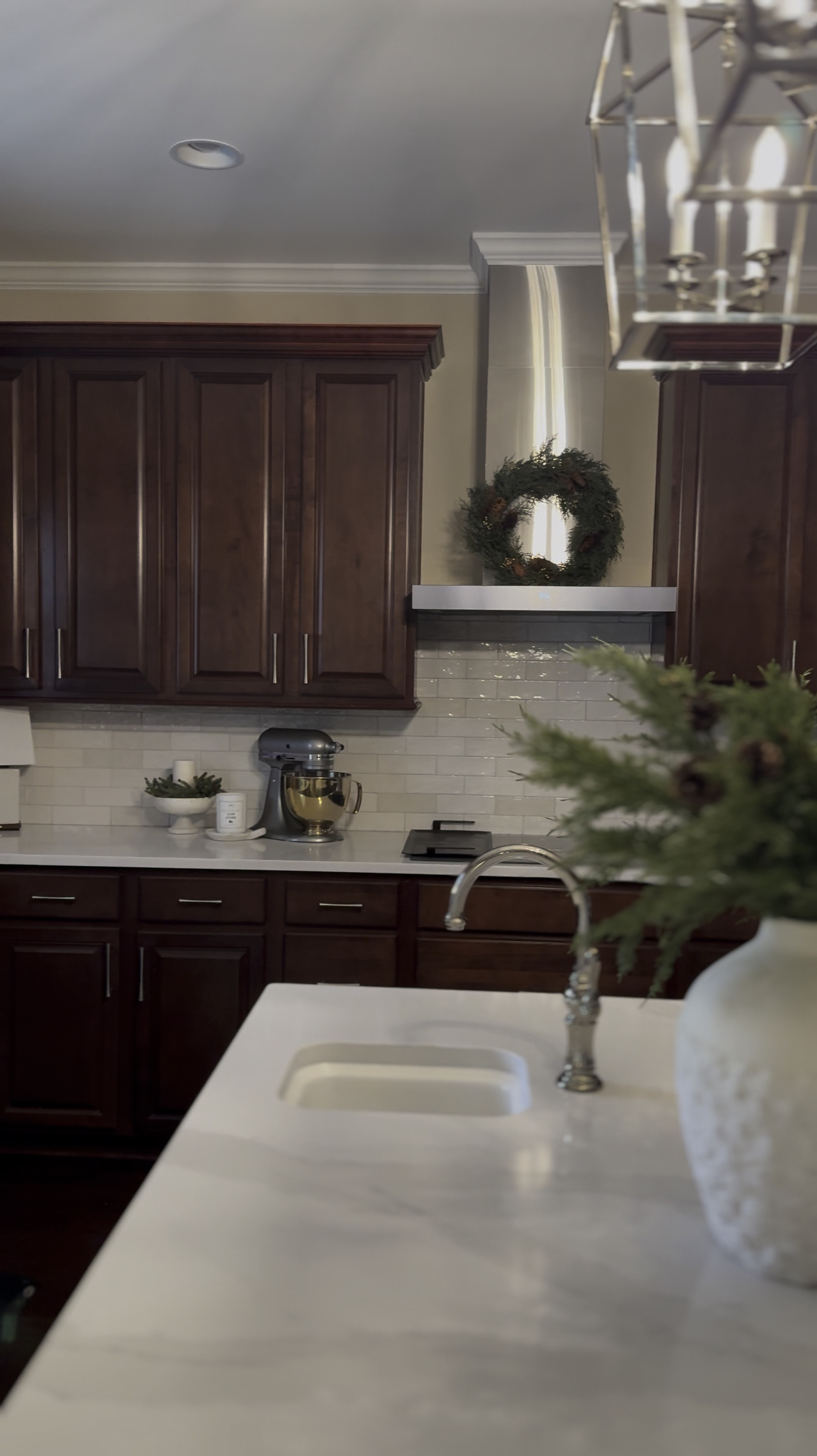 The Christmas season is upon us and what better way to infuse it into your kitchen than to add in lovely, evergreens 🌲 

#Christmas
#seasonal
#norfolk
#aestheticchristmas
#timeless

#LTKHoliday #LTKHome #LTKSeasonal