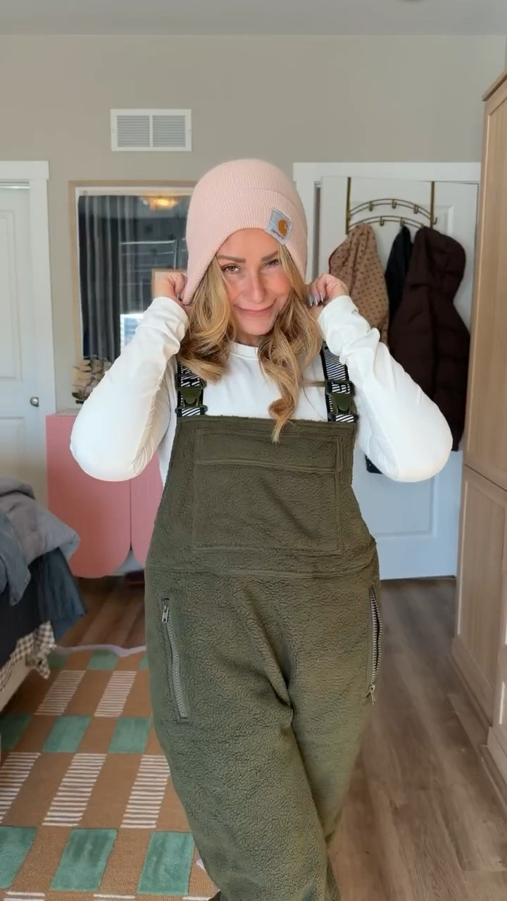 Proof you can be warm and cute in a snowstorm.
Layers that actually work. ❄️