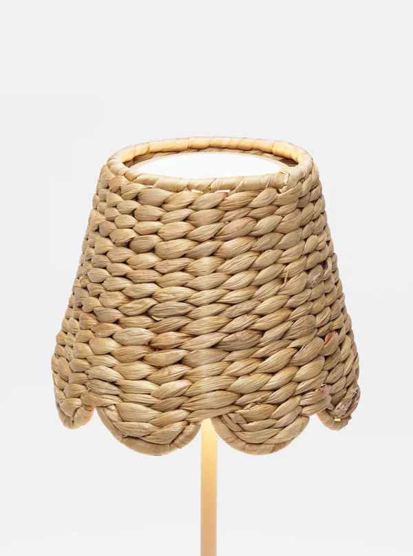 Scalloped Water Hyacinth Woven Lampshade | Zafferano