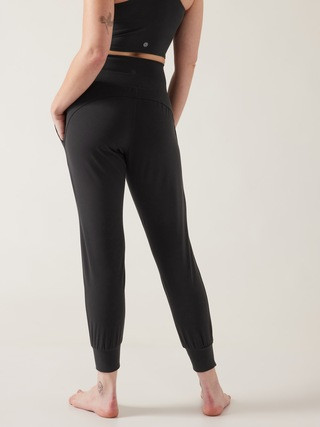 Salutation Jogger | Athleta