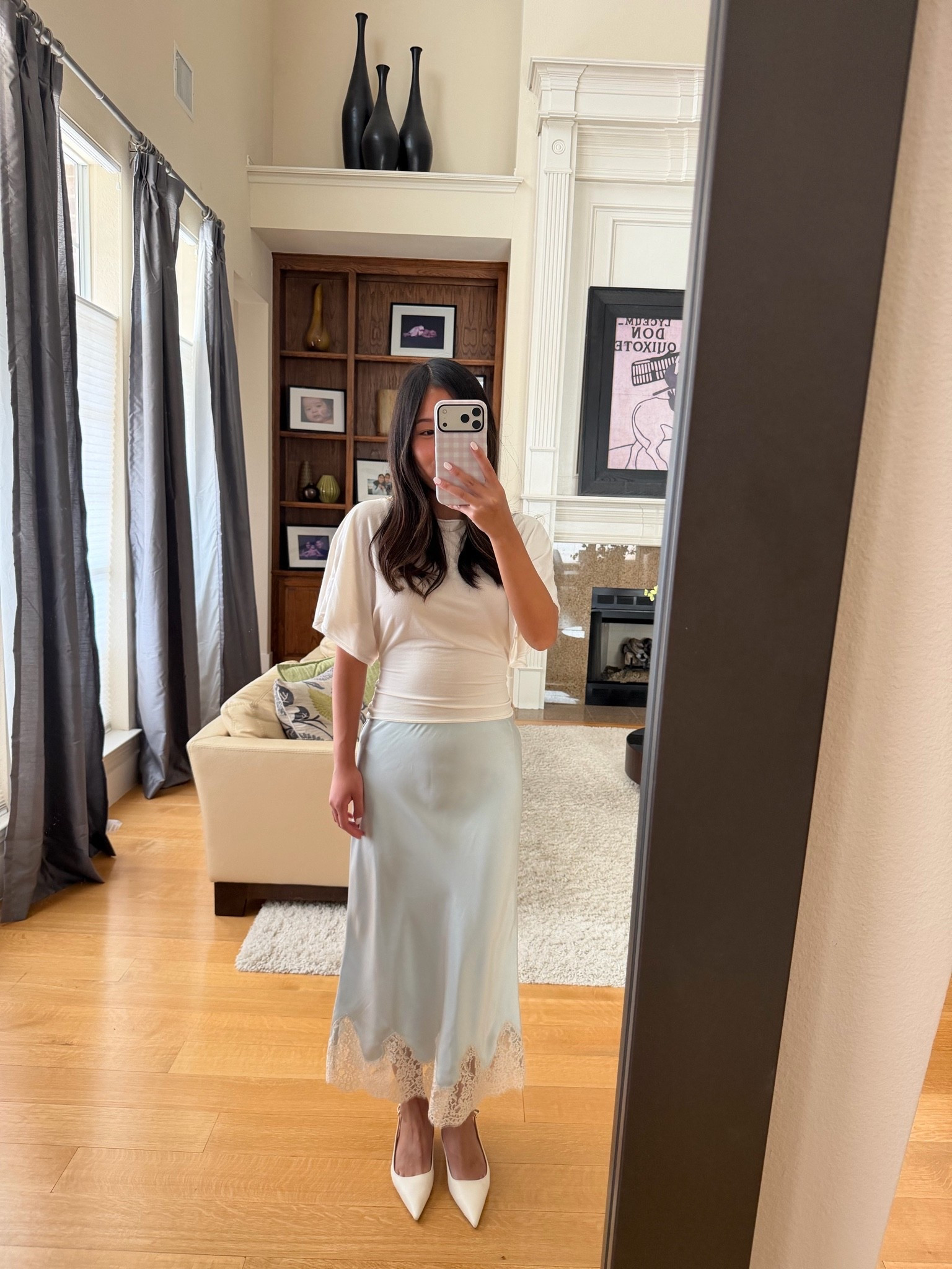 Top XS, skirt Small