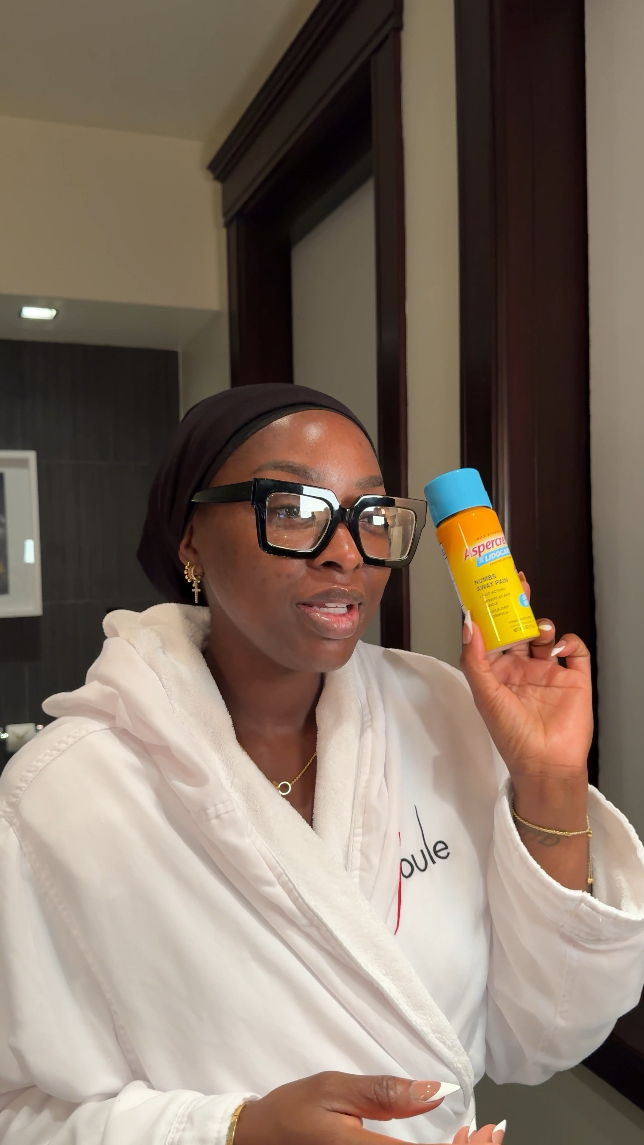 GET THIS NOW! I was afraid to use this, at first, because I thought the numbness would feel odd. But honeyyy!! This saved my life at LTK Con. Gimme 14 of ‘em!

#LTKCon #LTKShoeCrush #LTKStyleTip