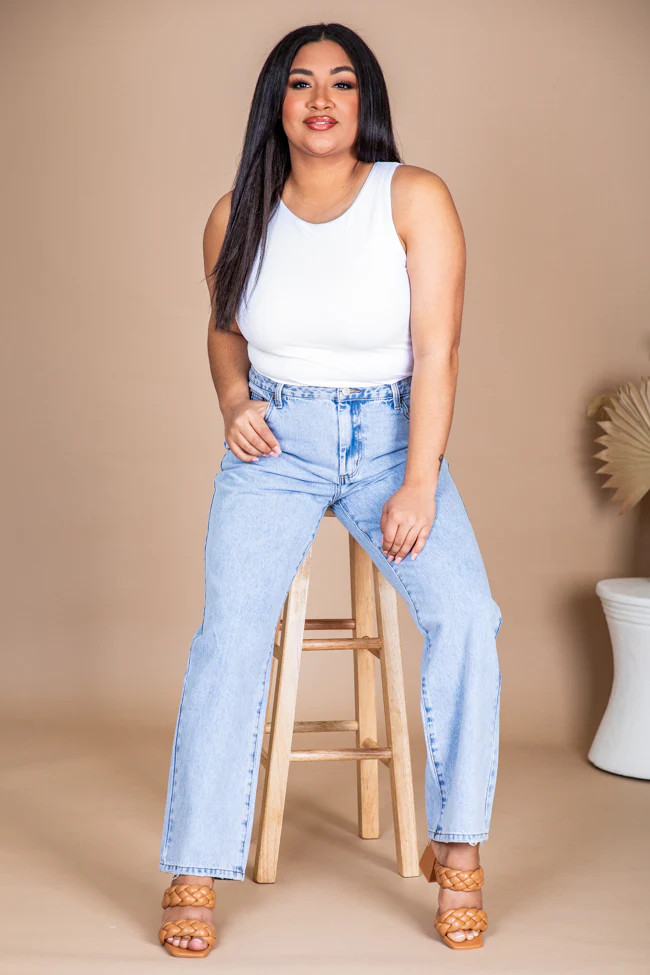 Megan Light Wash Straight Leg Mom Jeans | Pink Lily