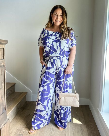 Midsize vacation outfit

Fit tips: top tts, L // pants tts, L

Summer  summer outfit  summer fashion  vacation outfit  midsize fashion  midsize outfit  summer dinner outfit  the recruiter mom  

#LTKSeasonal #LTKStyleTip #LTKMidsize