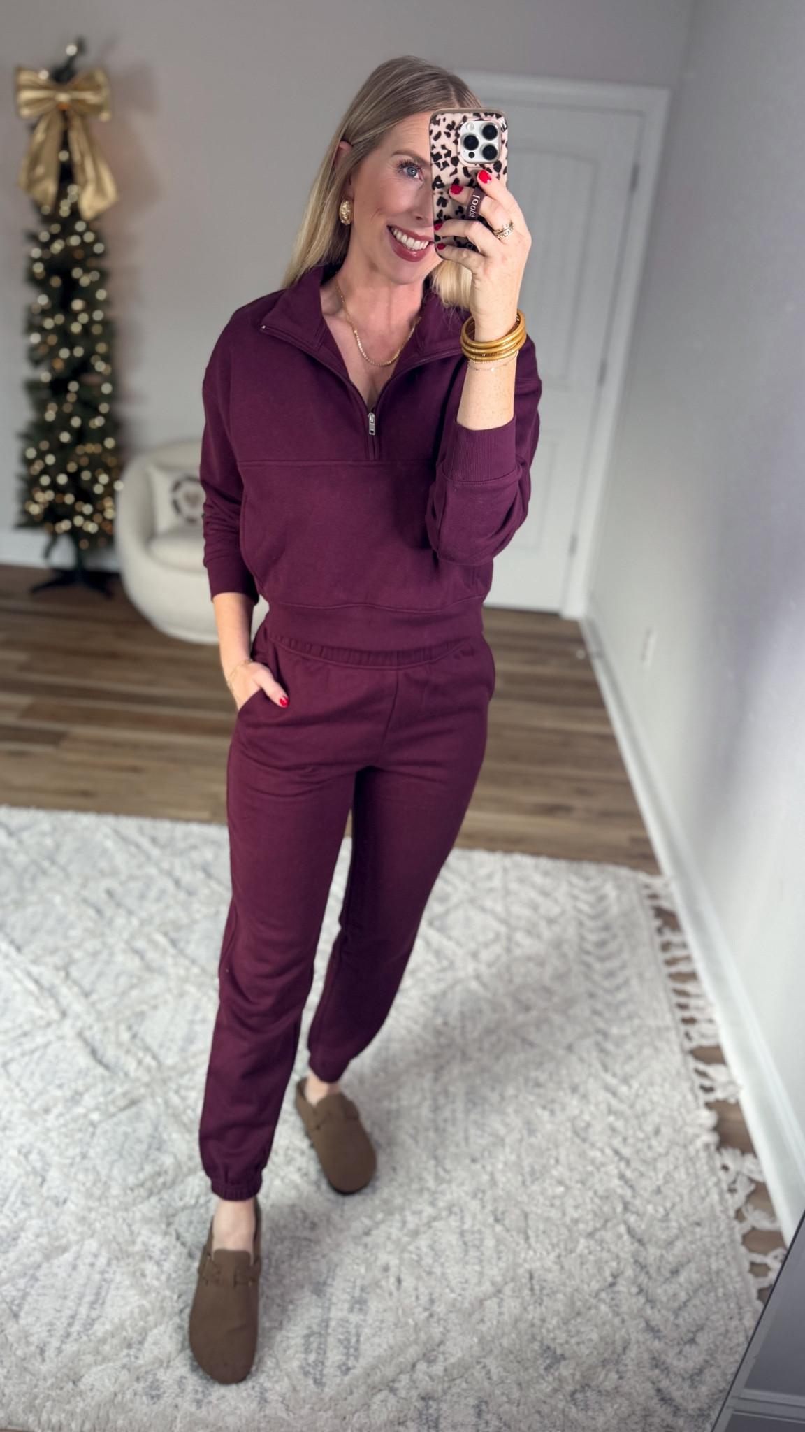 Weekend Walmart Wins try-on
Half zip pullover- small
Fleece lined joggers- small 

#LTKTravel #LTKFindsUnder50 #LTKStyleTip