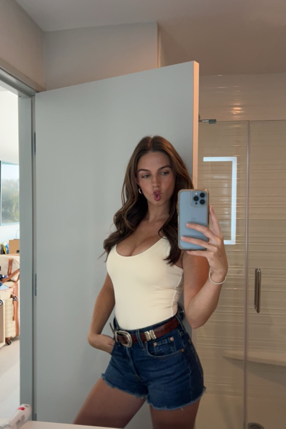 Simple staples for any outfit !! My belt is a hand me downs from my mom but I linked similar ones :) 

#LTKStyleTip #LTKFindsUnder100 #LTKSeasonal