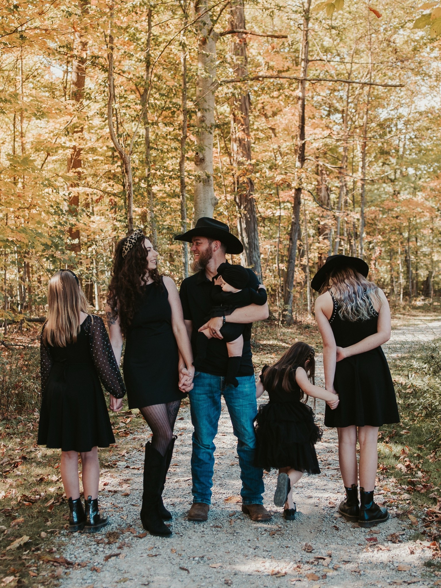 Screaming — officially obsessed with how our fall family photos turned out.
This is your sign to do an all black fall photoshoot this year. So easy to coordinate, everyone still got to show their own personality… and mama got fresh photos for the wall. 🖤🍂📸 leopard headbands are Adorned code Jodie to save $ 

#fallfamilyphotos #allblackoutfits #fallphotoshootideas #familyphotoinspo #fallfamilyphotoshoot #allblackaesthetic #momlifeunfiltered #motherhoodmoments #toddlermomlife #familyphotography #momswithcameras #falloutfitinspo #neutralhomeaesthetic #homesteadmama #countrylivingstyle #stayathomemomlife

#LTKKids #LTKSeasonal #LTKFamily