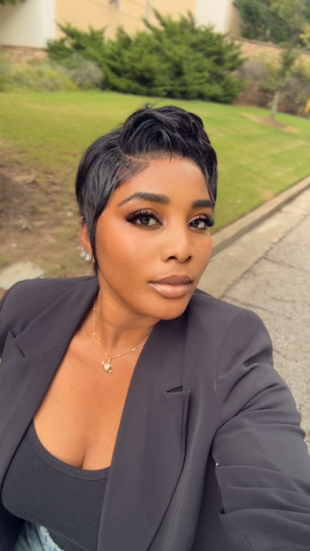 💚 “AE  @ae finds you’ll wish you grabbed sooner… limited pieces, major style. ✨ Tap in before it’s gone!”

Scroll to shop!! Follow for more Xo 😘

#LTKdayinmylife #LTKU #LTKSeasonal